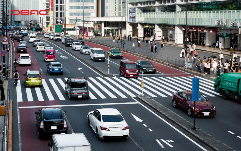 chạy xe lên lề phạt bao nhiêu